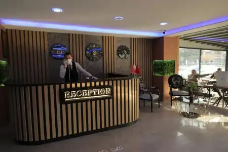 Eli̇t Otelhan - 13