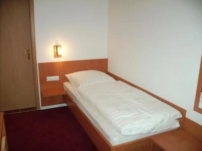 Bonn Voyage - 1