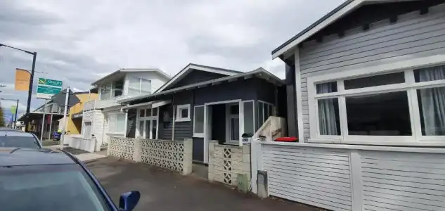 Shoreline Motel - 94