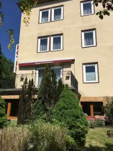 Elisabetha Garni - 18