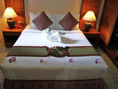 Thanthip Beach Resort - 25