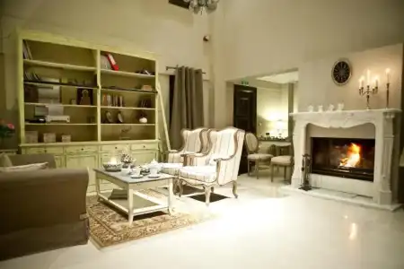 Melies Boutique - 2