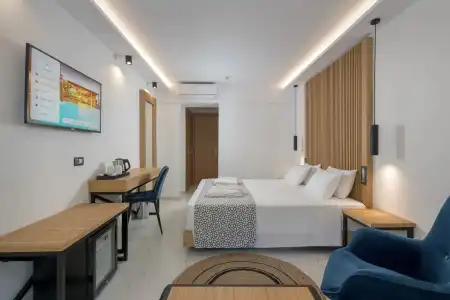Oceanis Beach - 60