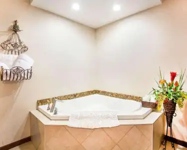 Quality Inn And Suites Lethbridge - 48