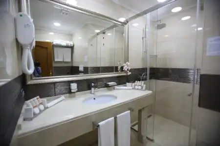 Grand & Spa - 6