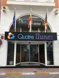 Quatre Llunes - 29