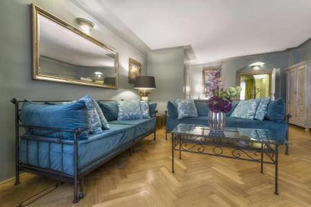 Black Star Suites - 53