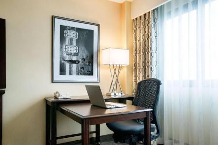 Nashville Airport Marriott - 29