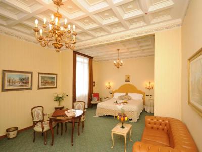 Grand Excelsior - 53