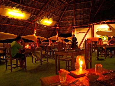 Hakuna Majiwe Beach Lodge - 25