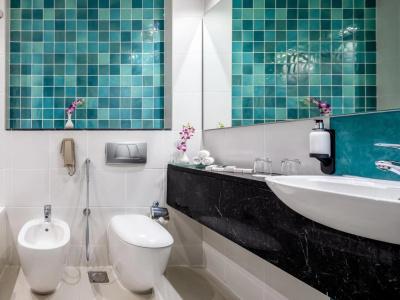 Flora Creek Deluxe Apartments Dubai - 7