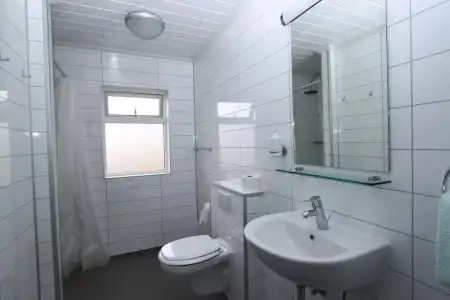 Guesthouse Steindórsstadir - 8