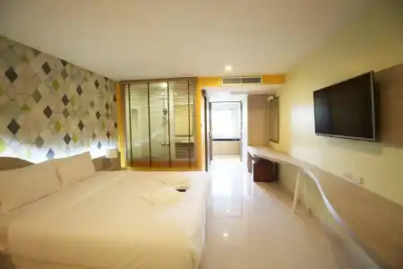Trebel Service Apartment Pattaya - 30