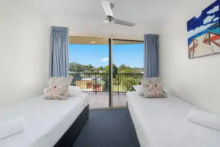 Alexander Beachfront Apartments - 84