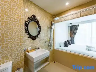 LullaBella Patong - 42