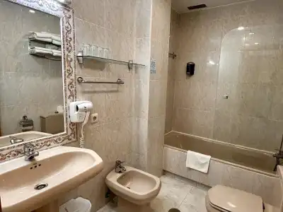 Hostal Toledo - 55
