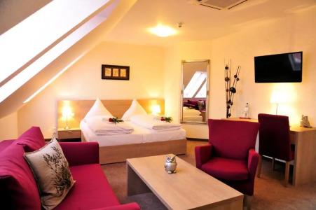 Bernstein Acamed Resort - 42