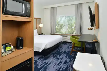 Fairfield Inn & Suites Charlotte University Research Park - 23