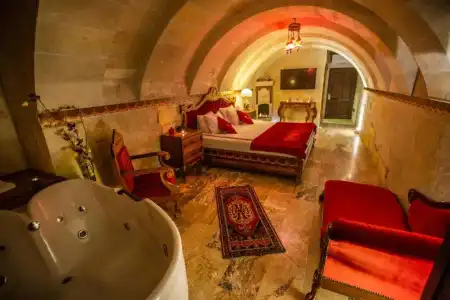 Hermes Cave - 163