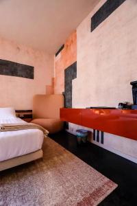 ARCO VECCHIO URBAN SUITE by EPOCA COLLECTION - 47