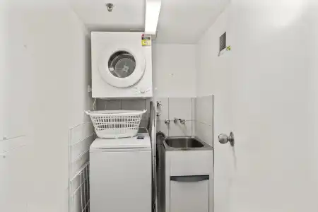 Gemini Court Holiday Apartments - 143