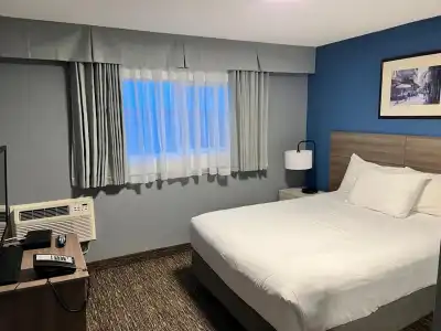 Anchor Inn And Suites - 16