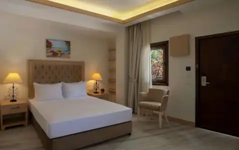DoubleTree by Hilton Bodrum Marina Vista - 63