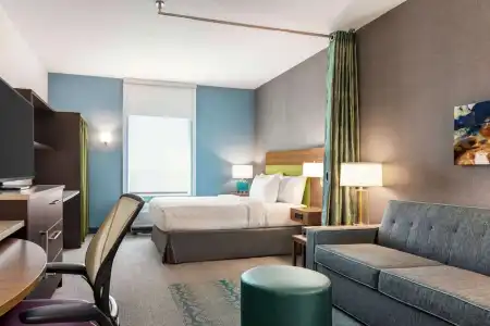 Home2 Suites by Hilton Lubbock - 7