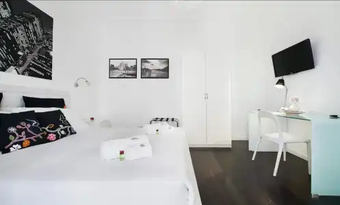 B&B White - 40