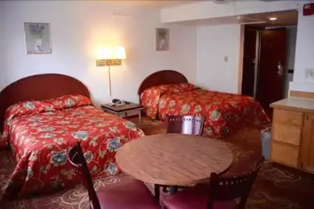Econo Inn Anchorage - 6