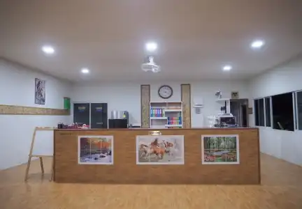 Airport Sky Resort - 8