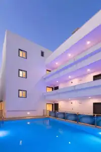 Christa Apartments - 11