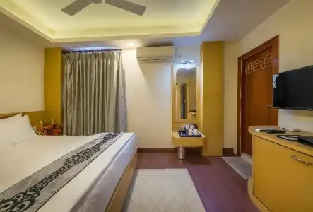 Emirates - 21