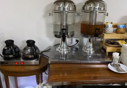 White Boutique and Spa - 10