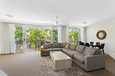 Noosa Tropicana - 32