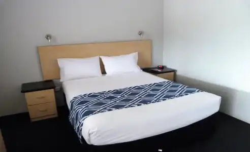 Alara Motor Inn - 5