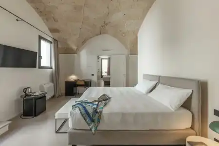 ARCO VECCHIO URBAN SUITE by EPOCA COLLECTION - 97