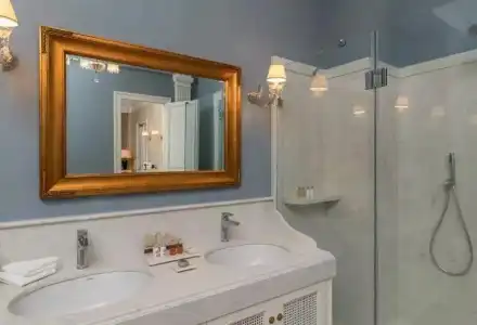 Noble Suites - 26