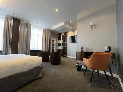 Logis Hôtel Borel - 49