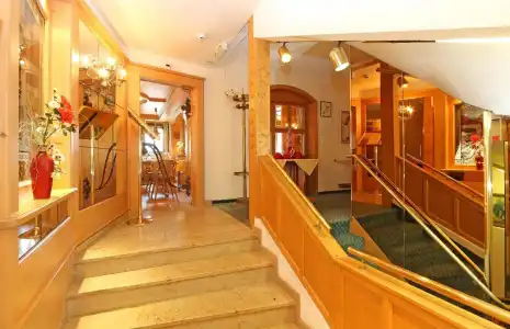 Grichting & Serviced Apartments - 32