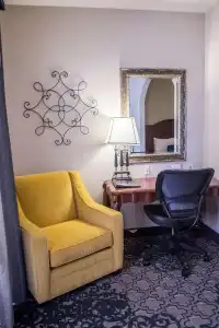 Best Western Plus Abbey Inn - 36