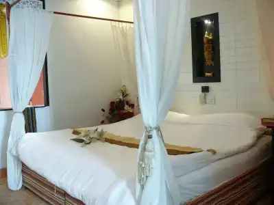 Hollanda Montri Guesthouse - 2