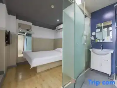 Hi Inn - 19