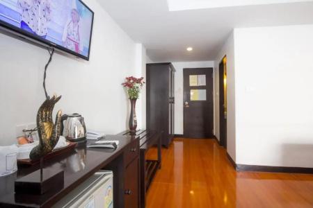 Silver Resortel - 54