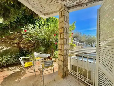 Sun Rose Apartments - 251