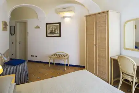 Bellevue Suite - 68
