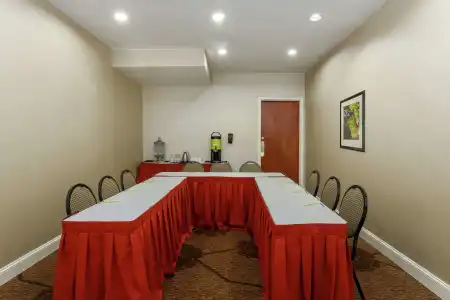 Hilton Garden Inn Tallahassee - 16