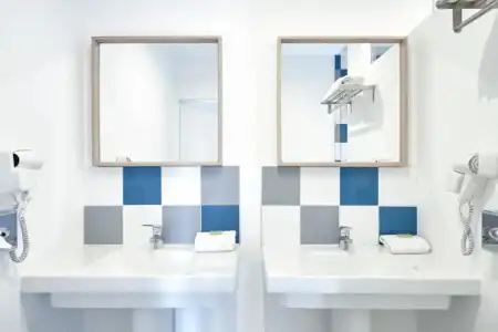Hôtel Amista Marseille (ancien Hôtel Saint-Louis Vieux Port) - 28