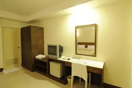 Trat Center - 3