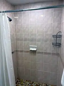 Mall Suites - 398